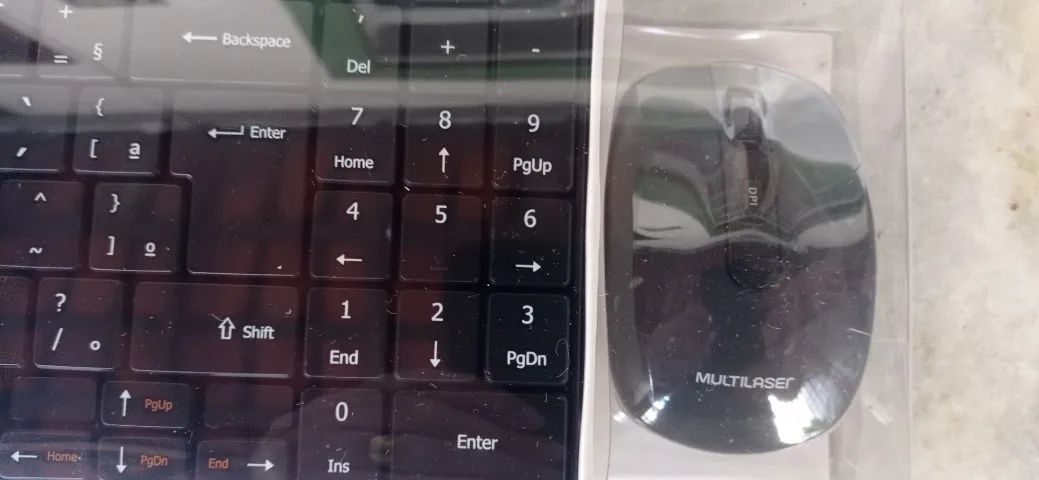 Kit Teclado e Mouse Sem Fio Slim - Design Moderno e Silencioso
