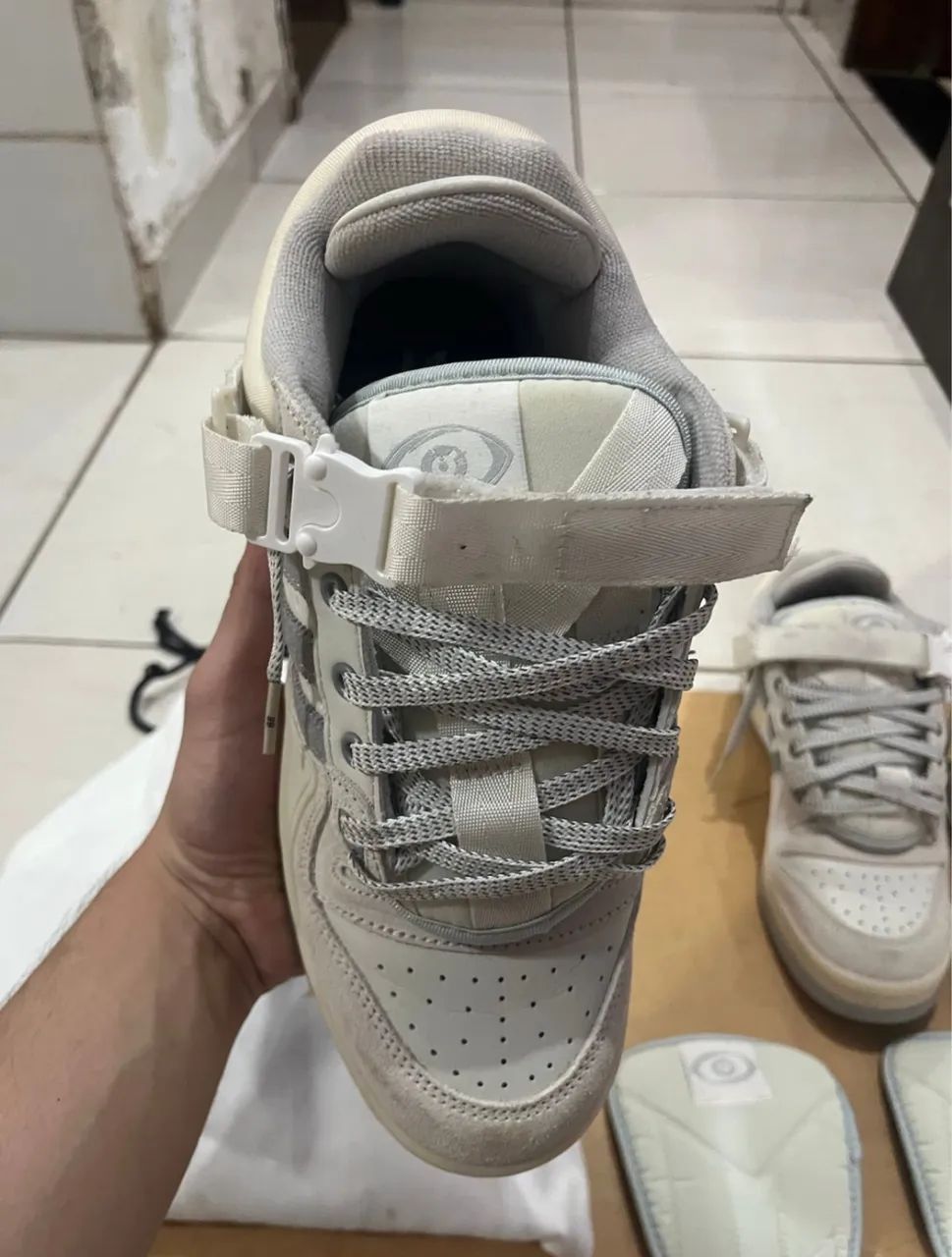 Tenis adidas forum low bad bunny branco - Foto 3