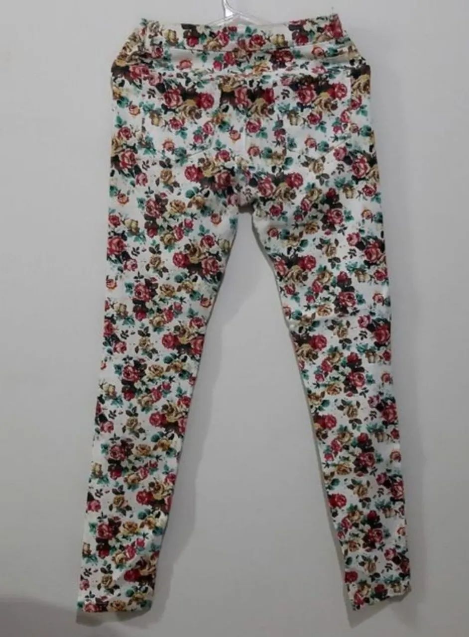 calça floral pop me justa reta tam.40 - Foto 3