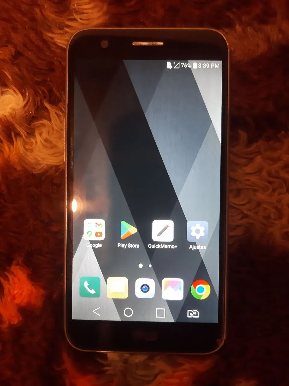 Celular LGK10 