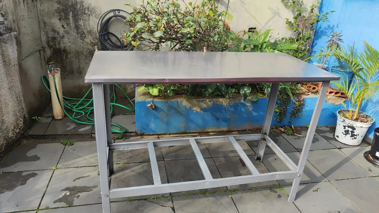 Mesa de inox industrial 1,30x90