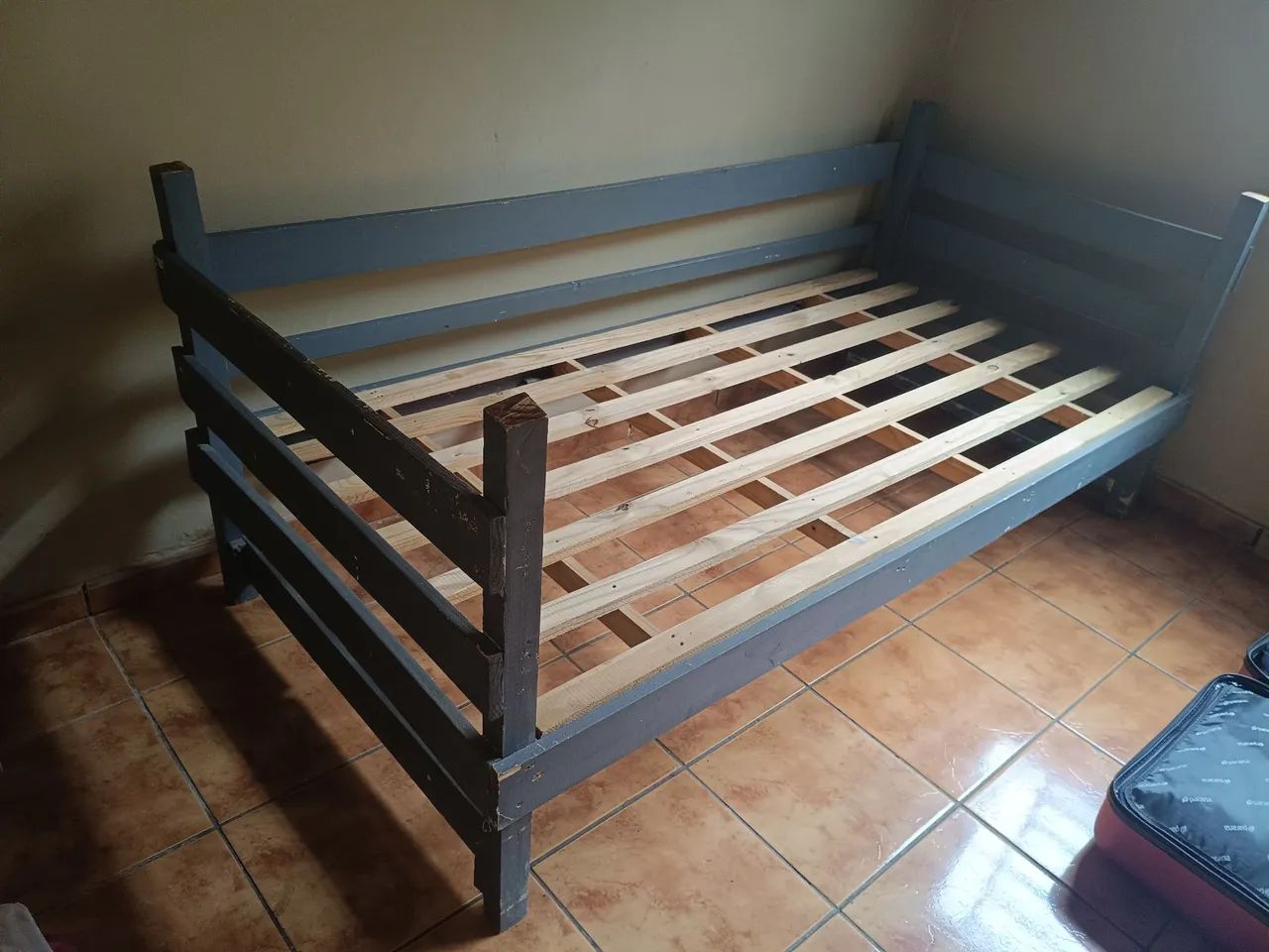Cama de solteiro