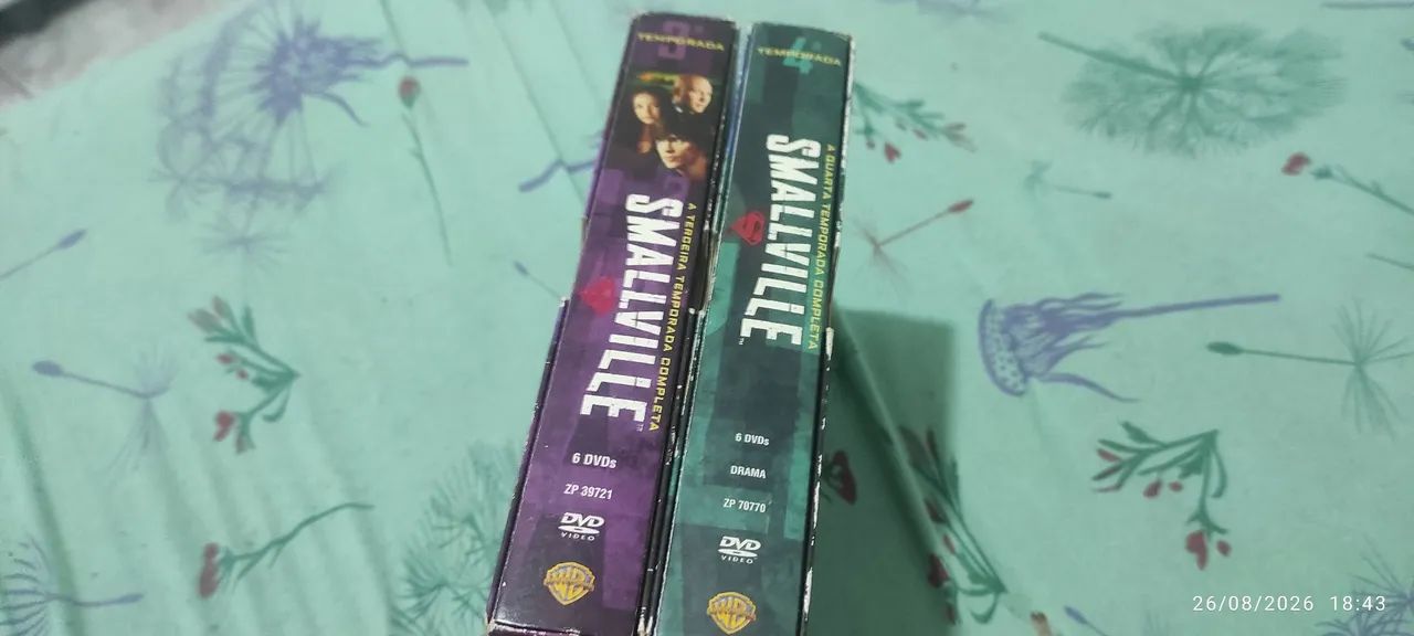 2 box SMALLVILLE (3° e 4° temporadas) - Foto 3