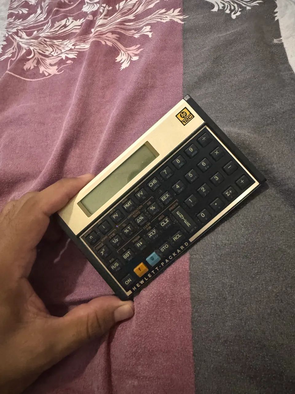 Modelo: Hewlett-Packard HP 12C (Classic) Calculadora Financeira  - Foto 2