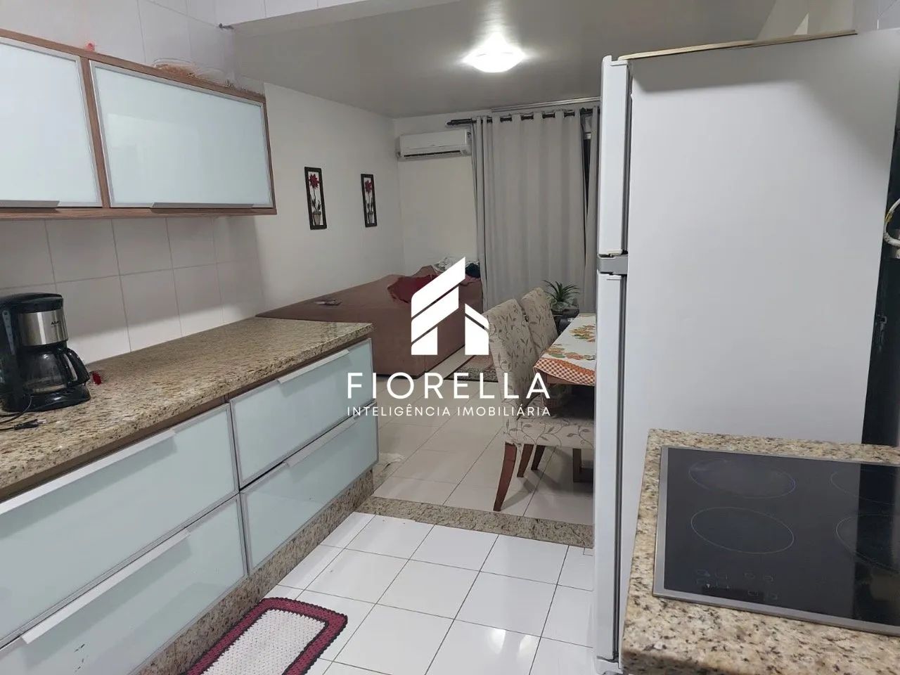 Apartamento com 02 dormitórios a 50m da praia - Coqueiros, Florianópolis - Foto 3
