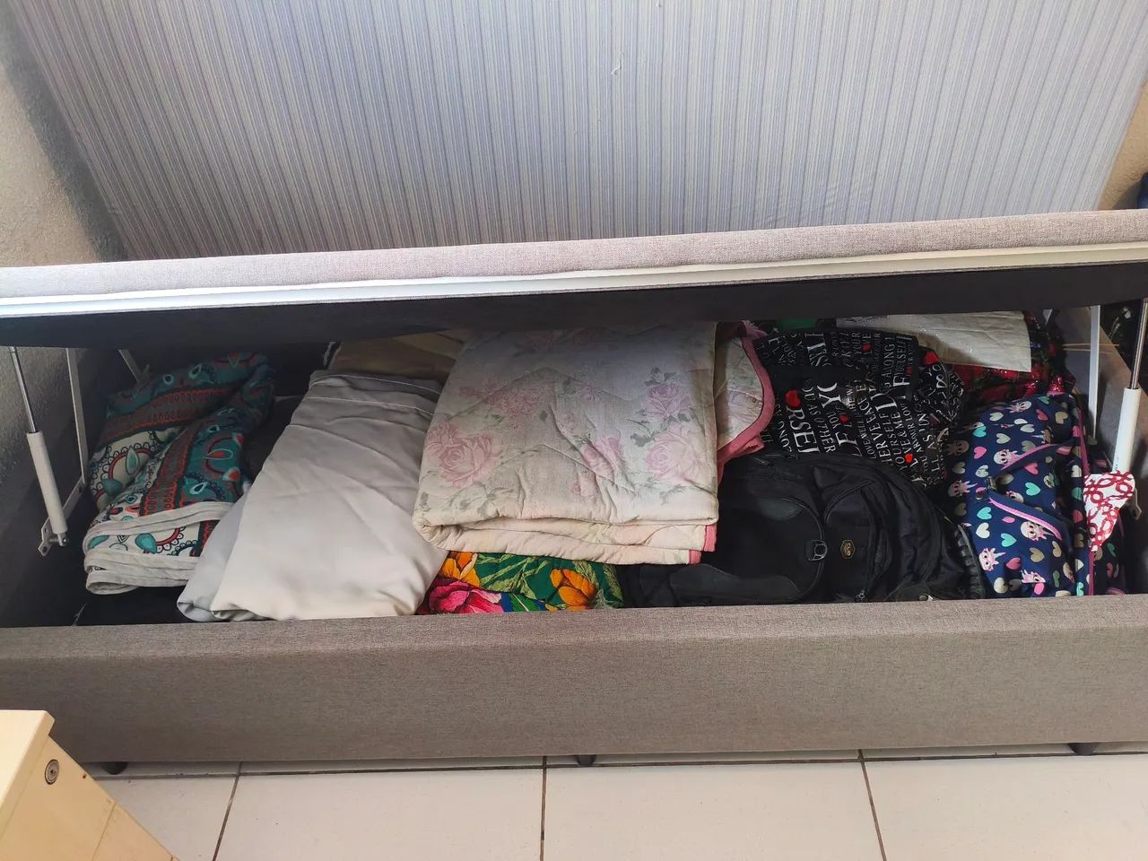 Cama de solteiro com bau - Foto 2