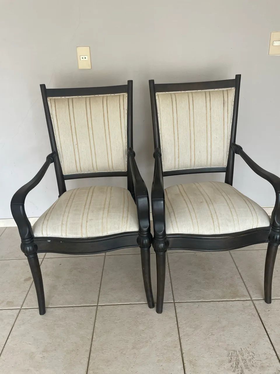 Par de Cadeiras estofadas - estilo clássico  - Foto 3