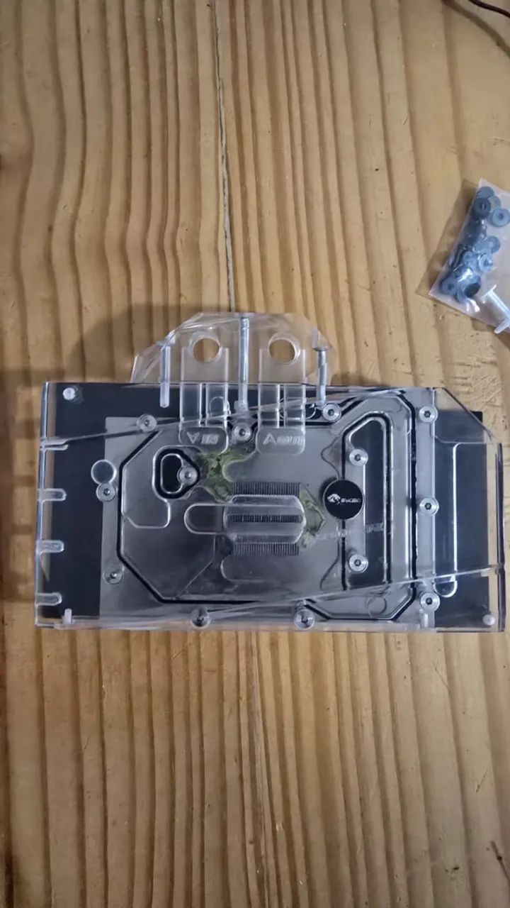 Waterblock GPU Bykski Sapphire RX 6600 XT A-RGB + Backplate - Foto 4