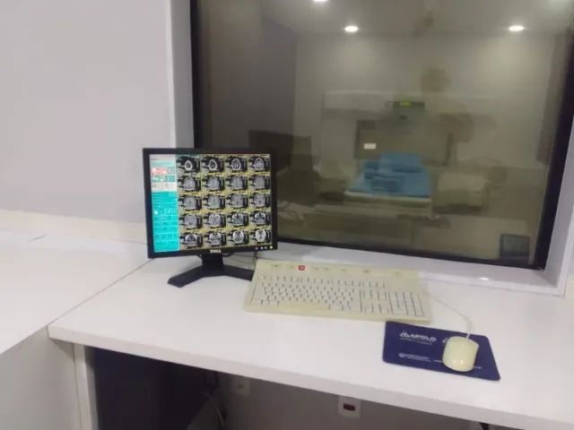 RESSONANCIA MAGNETICA GE ABERTA - Foto 2
