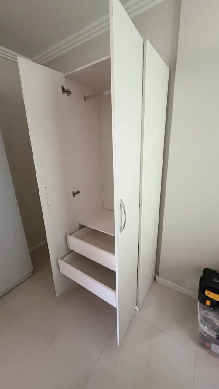 Guarda-roupa pequeno - Foto 3