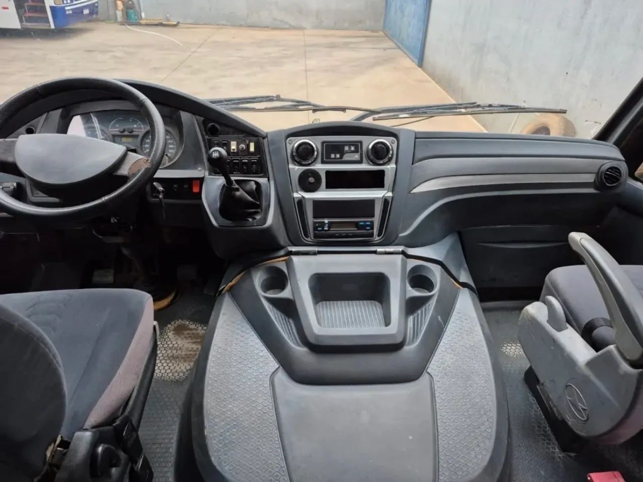 MICROÔNIBUS  - Foto 4