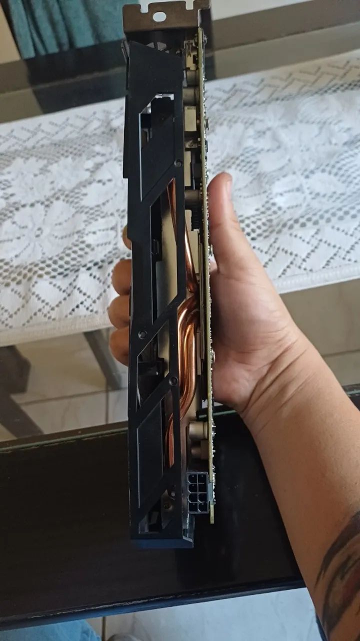 Placa de video RX 590 Gigabyte - Foto 3