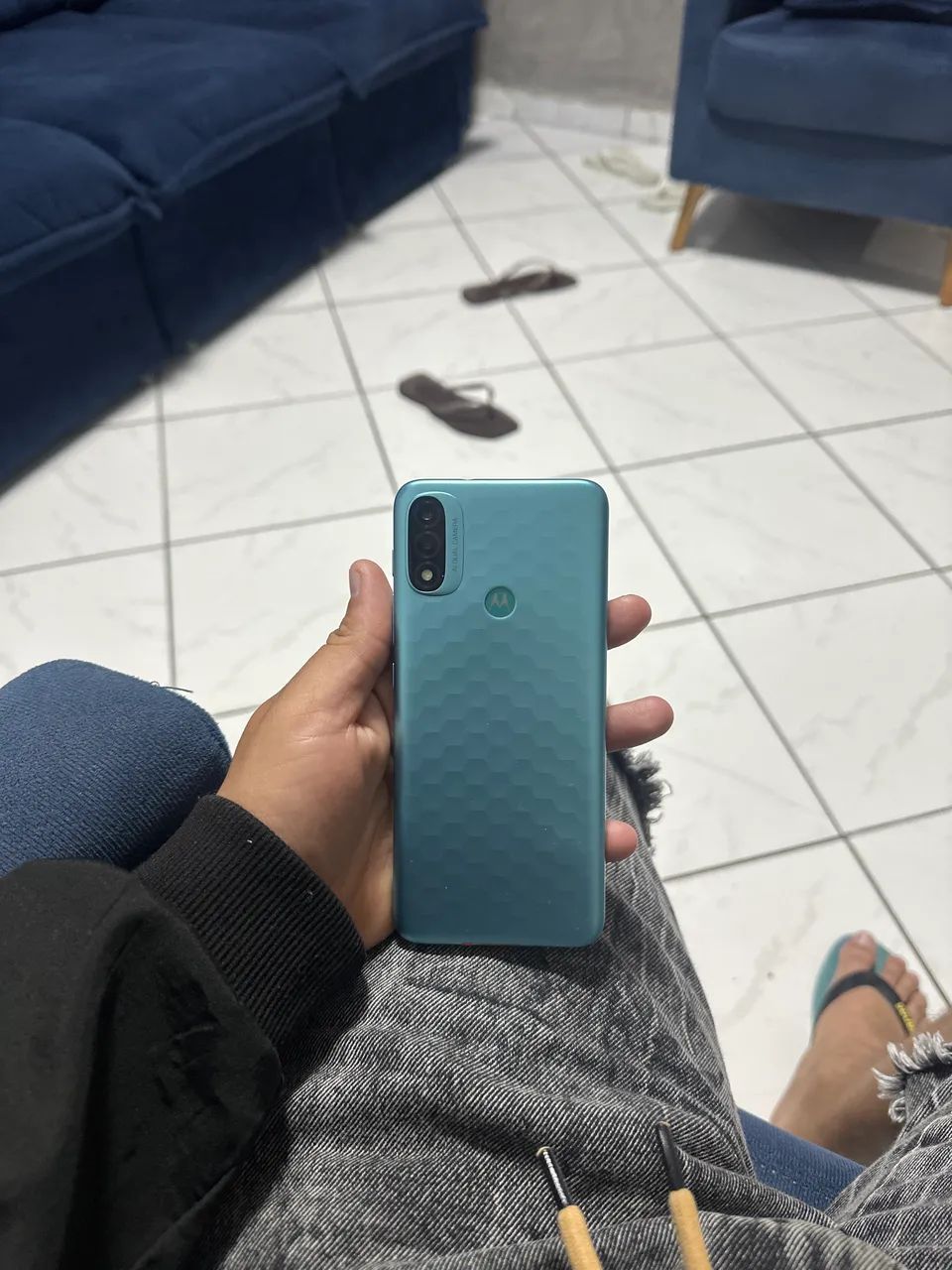 Celular Motorola E20