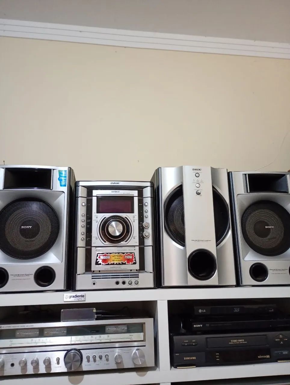 Vendo mini sistem Sony.