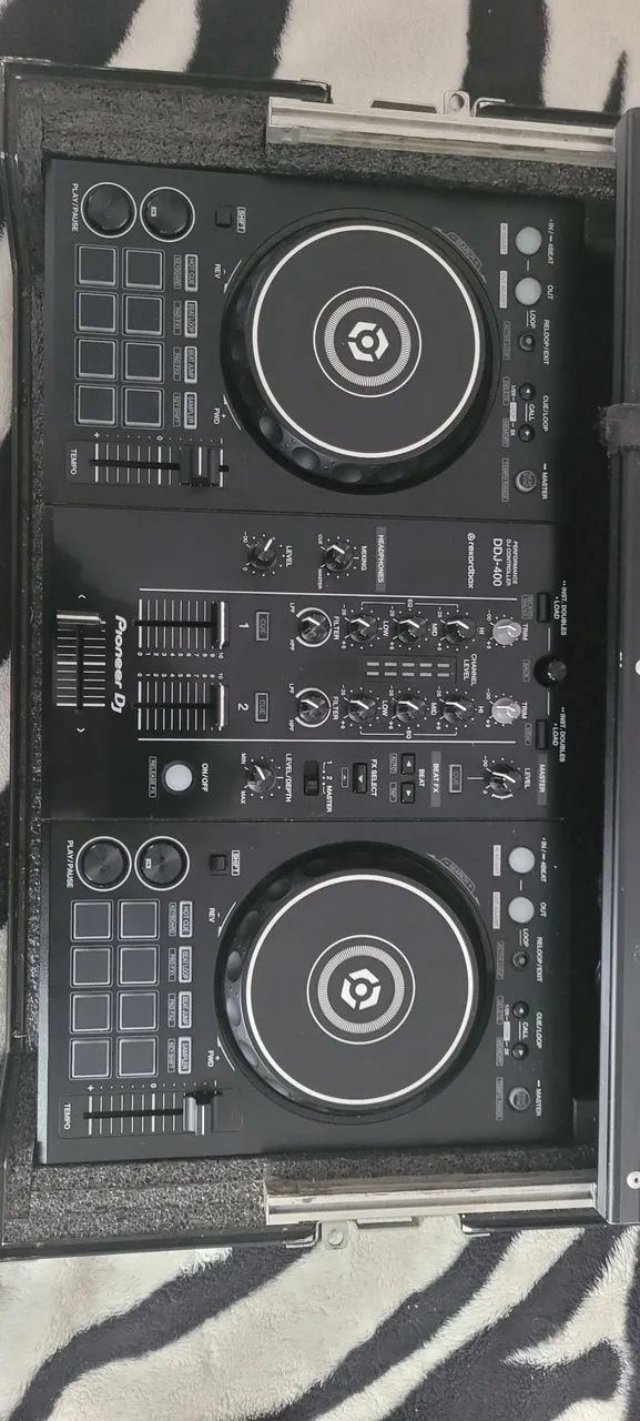 ddj 400