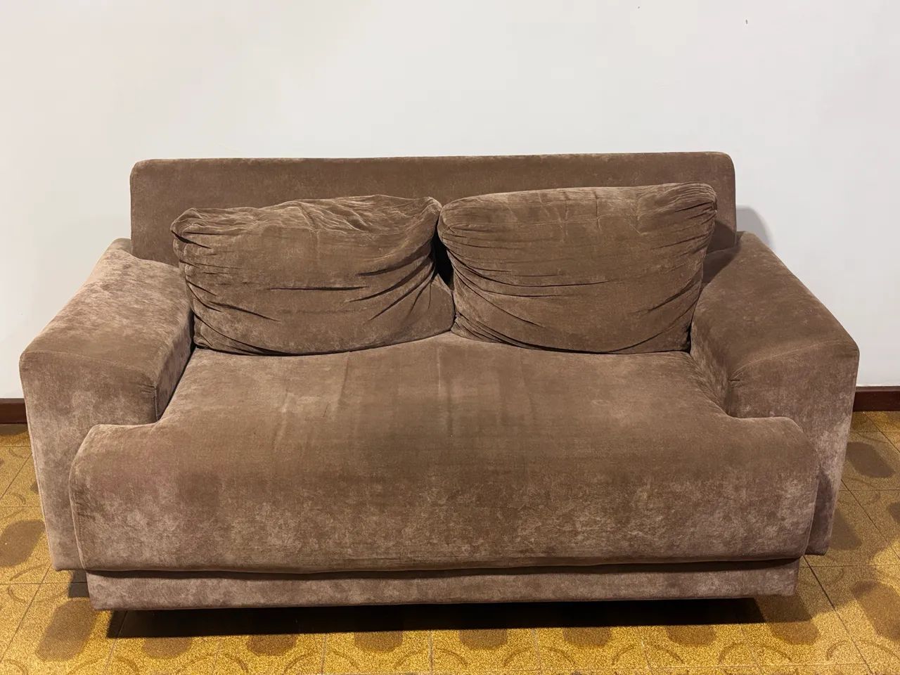 Vende-se 2 sofás. - Foto 2