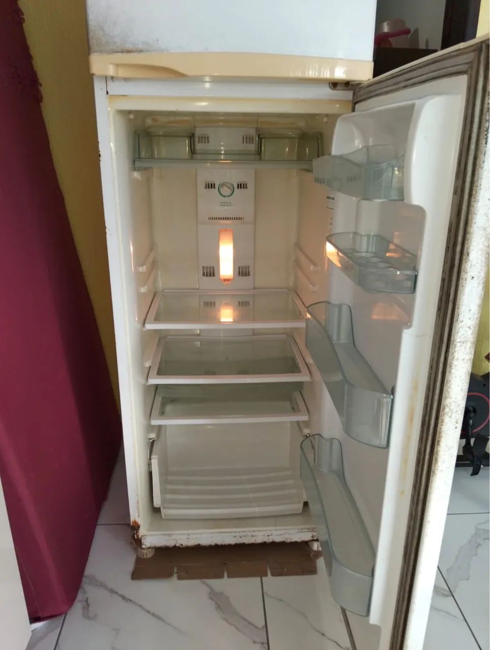 Geladeira cônsul 