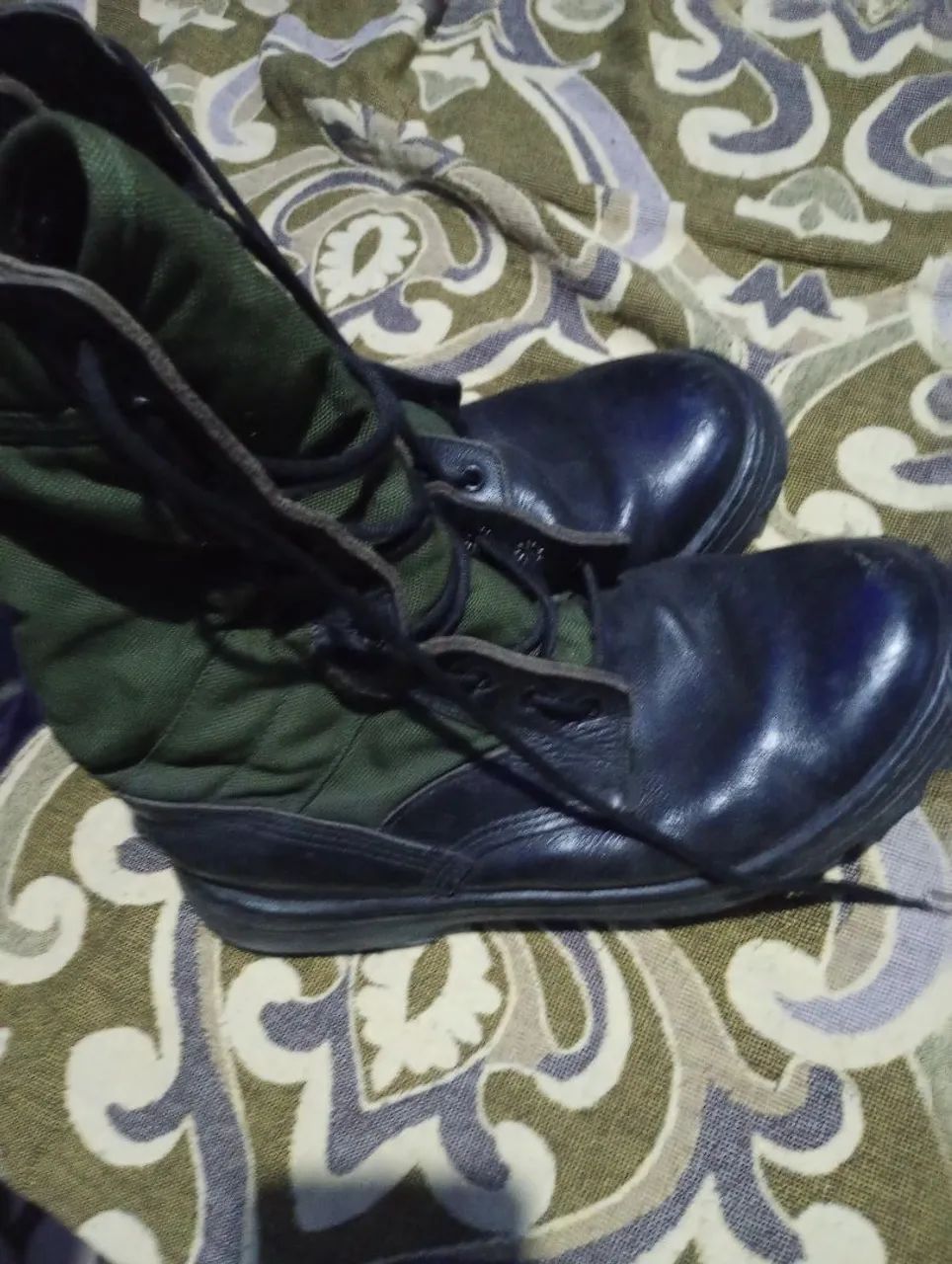 Coturno militar 