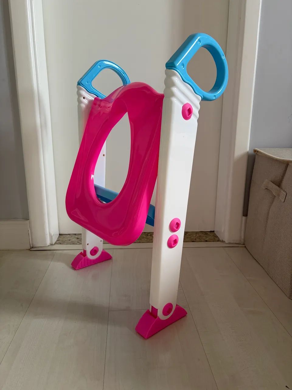 Assento Redutor Infantil com Escada - Rosa - Buba - Foto 3