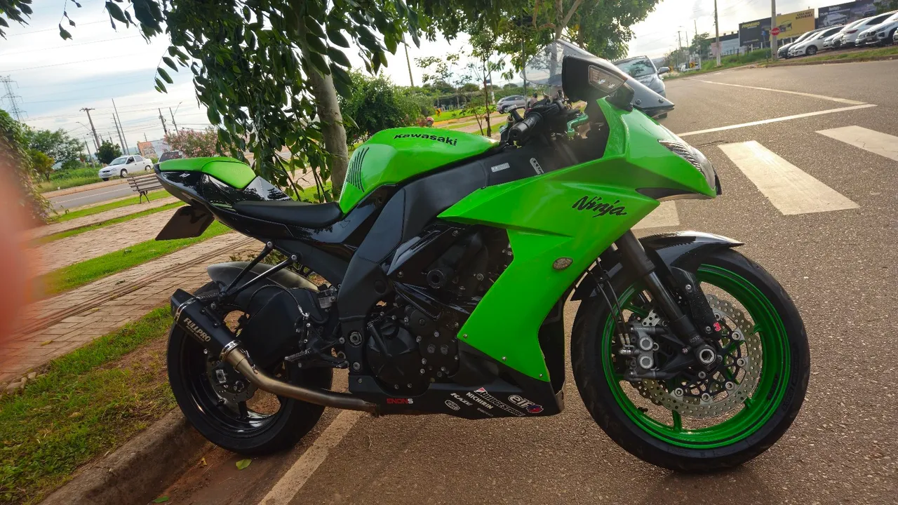 Motos Kawasaki Ninja Zx-10/ Zx-10r 1000cc - Dr Fábio Leite, Cuiabá