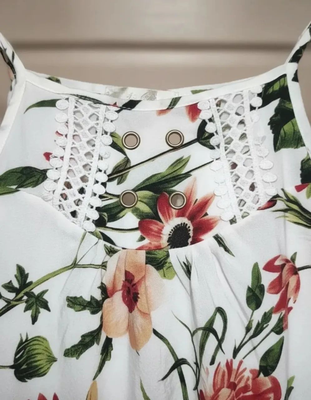 Blusa Feminina em Viscose Estampada - Foto 5