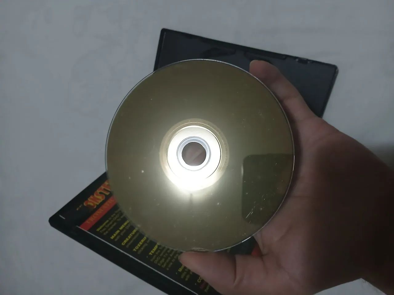 Dvd monstro do armario original importado nunca lançado em dvd - Foto 4