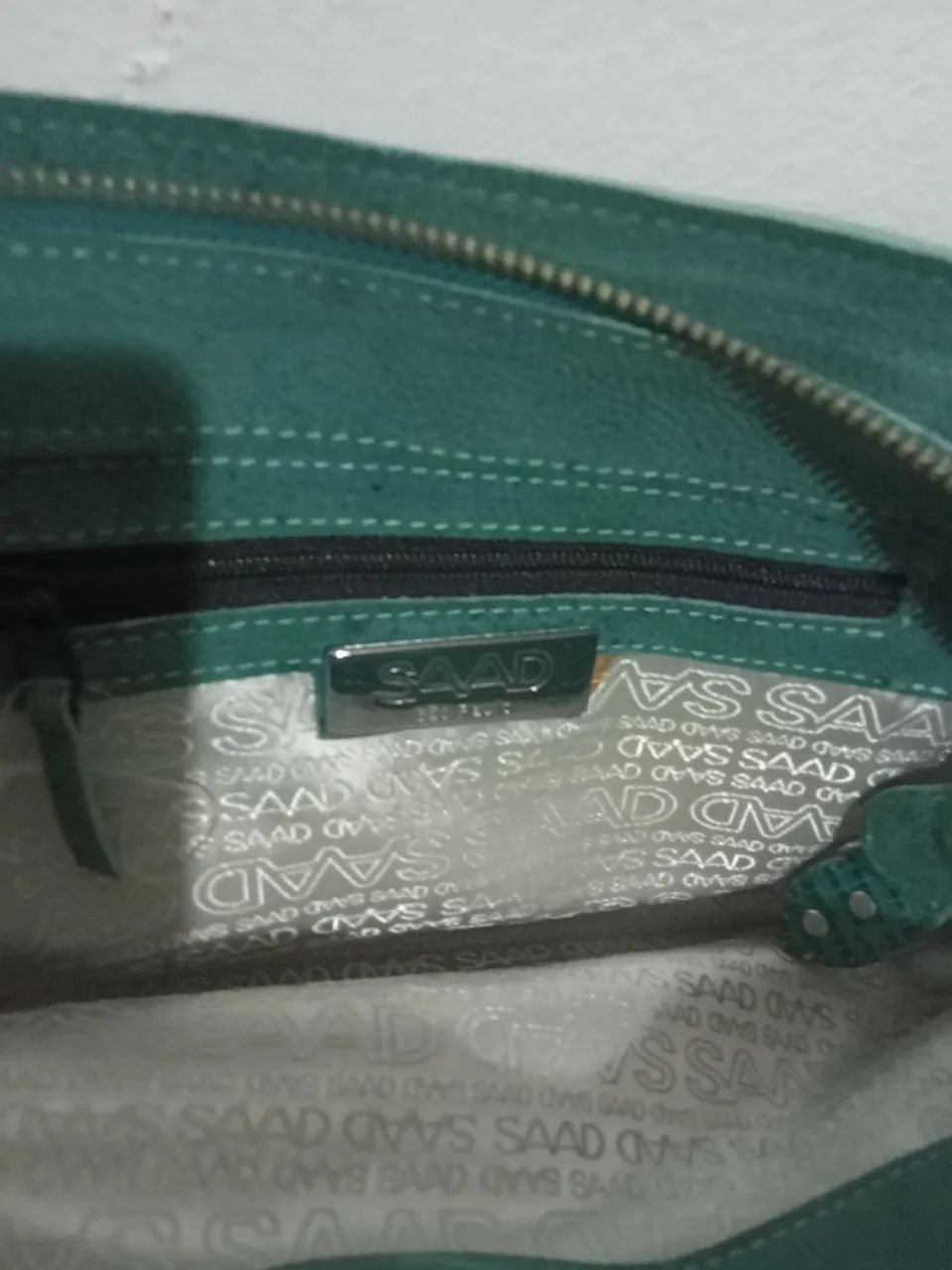 Bolsa Saad de couro legítimo na cor verde Tiffany  - Foto 3