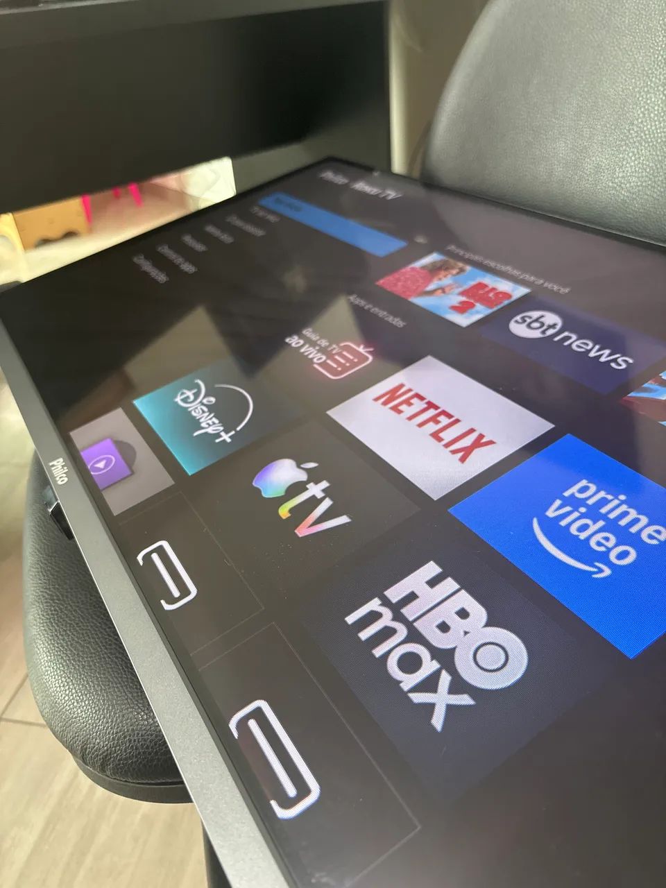 TV Philco ROKU 32? Smart TV sem detalhes 