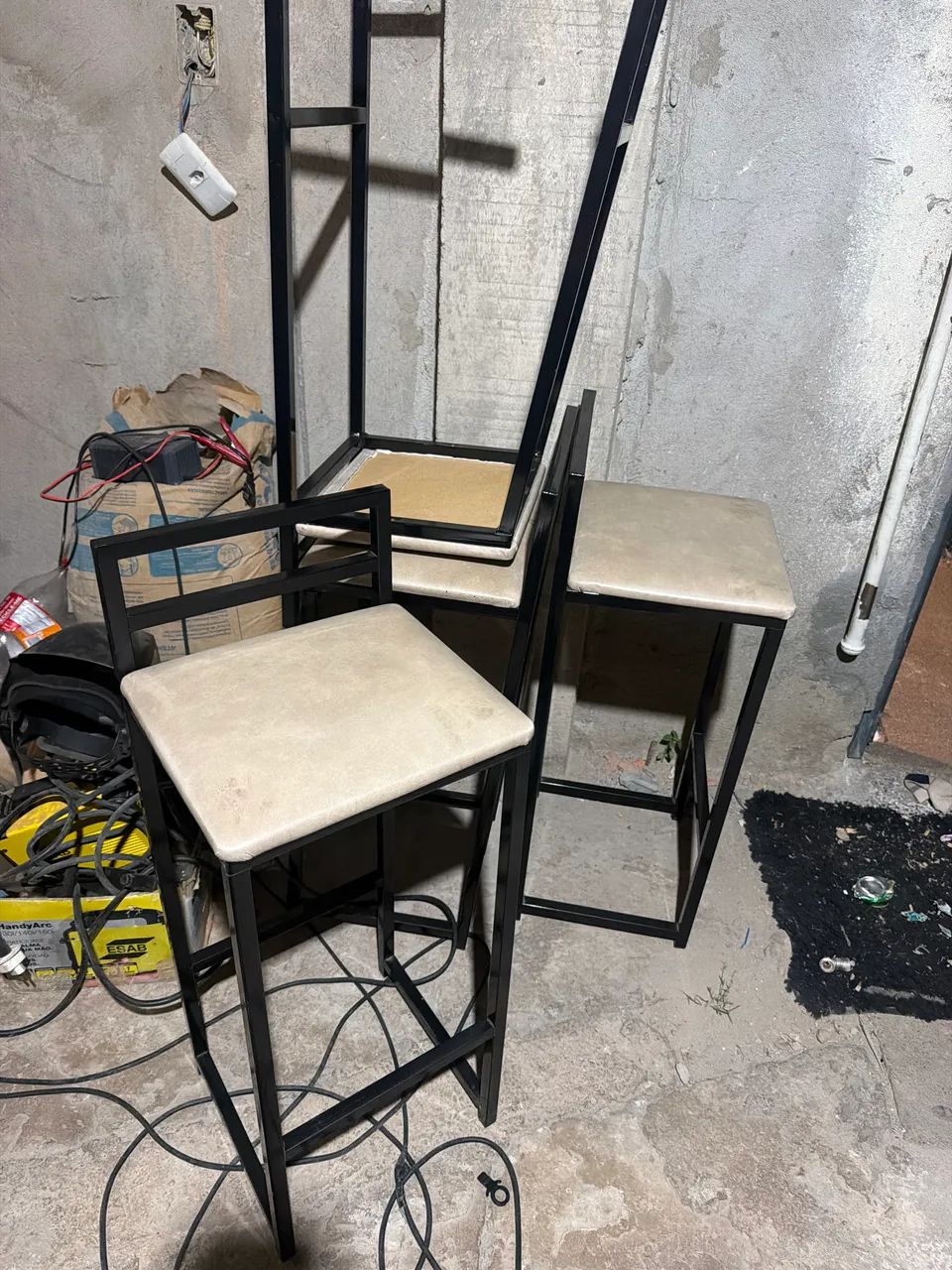 Banquetas semi novas para soldar 