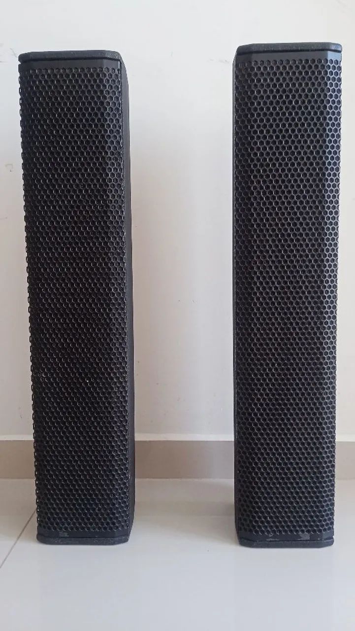 Vendo 2 caixas vertical 200rms