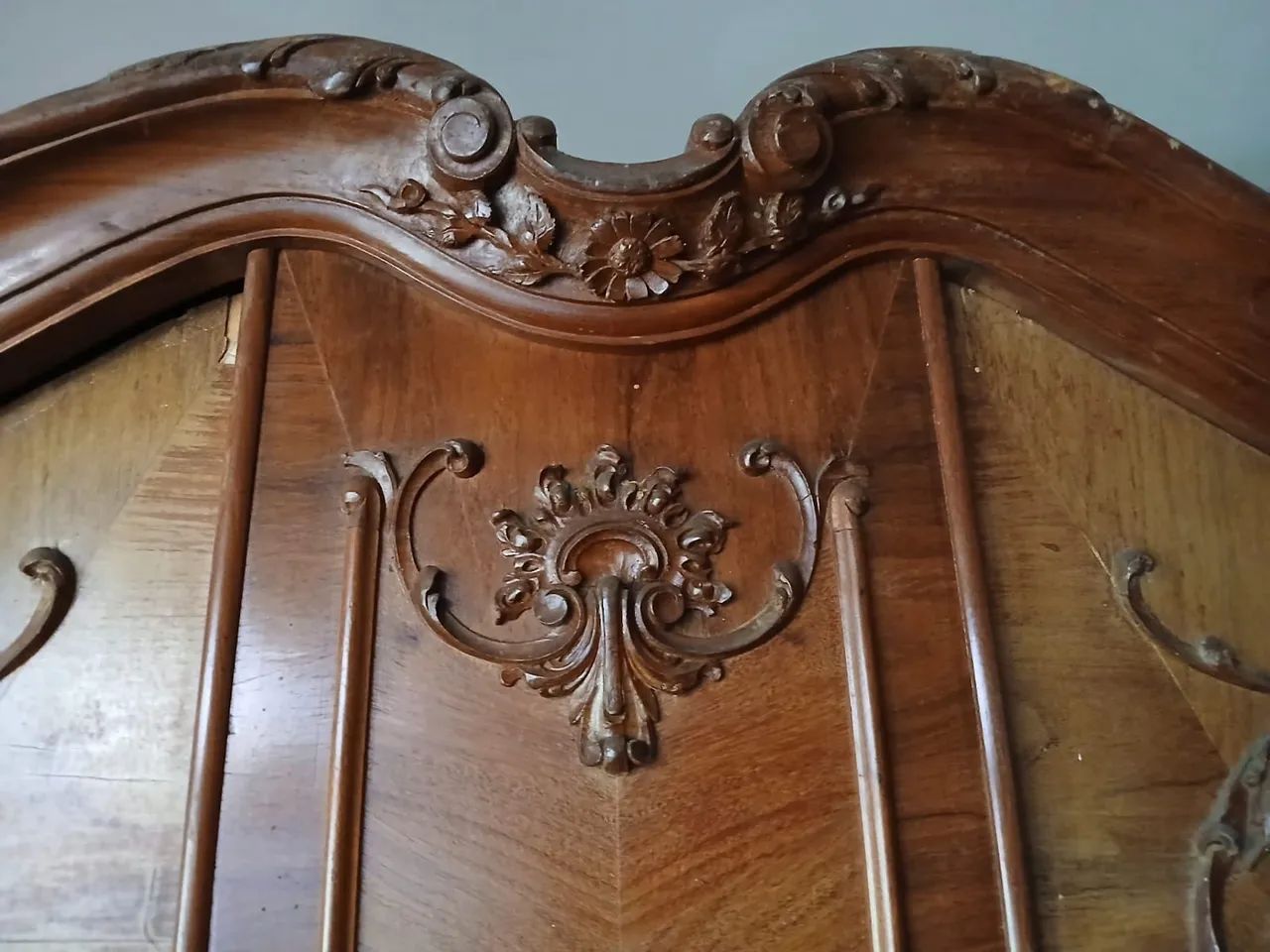 Guarda roupa antigo  - Foto 5