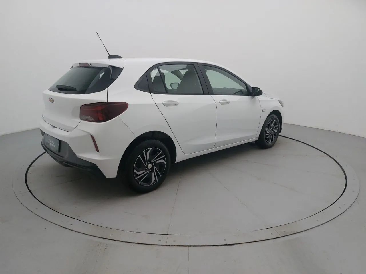 Chevrolet Onix Hatch 1.0 12V Flex Mec. 4P, foto 5 de 18