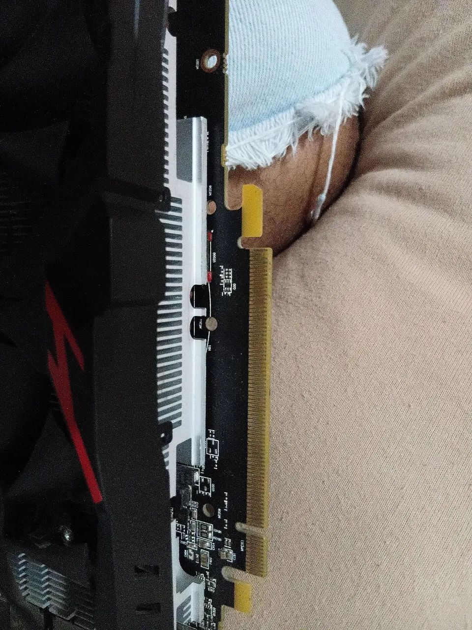 Placa de vídeo RX 580 COM DEFEITO !!! - Foto 3