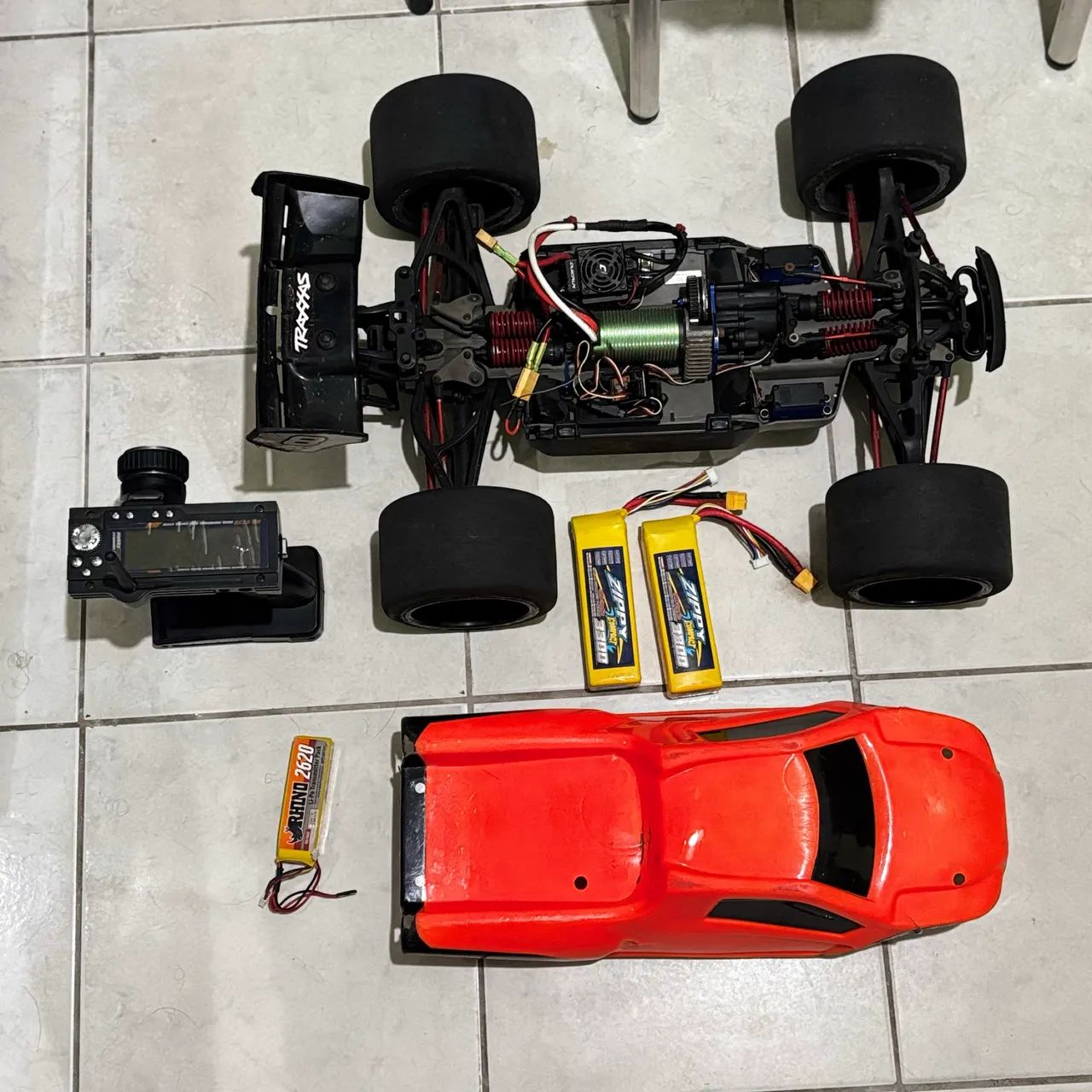 Traxxas Mini slash 1/16 LACRADAAA + Traxxas E-Revo 1/10  - Foto 4