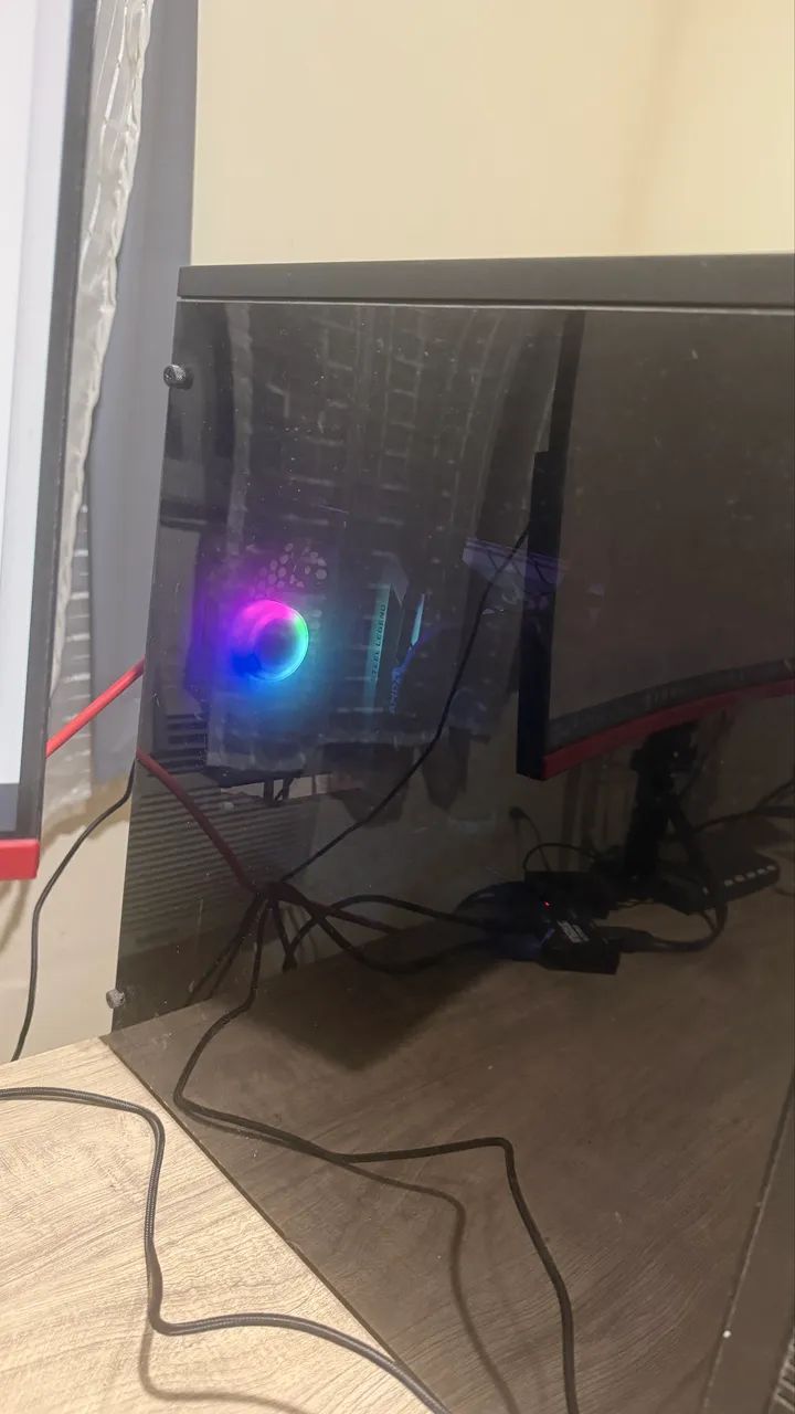Powerful PC Gamer for Current Games404871502847682564