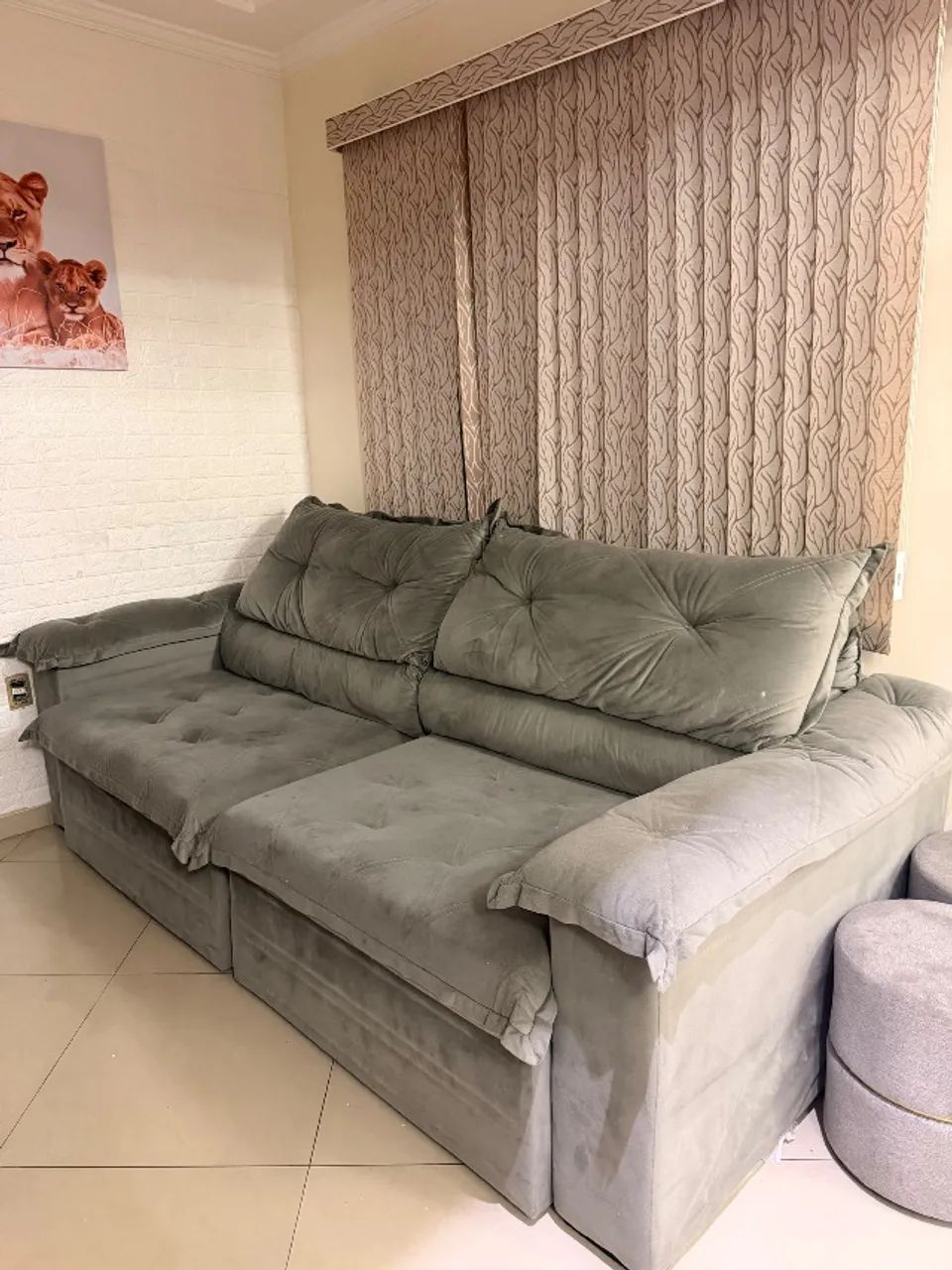 SOFÁ RETRÁTIL E RECLINÁVEL CINZA 2,45 - Foto 3