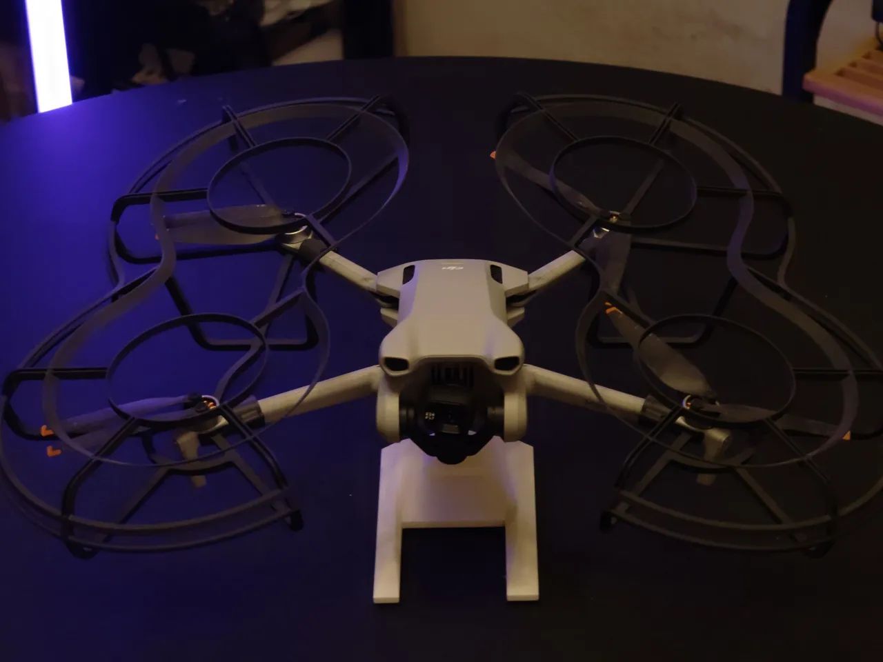 Drone DJI Mini 3 + protetor de hélices DJI - Foto 3