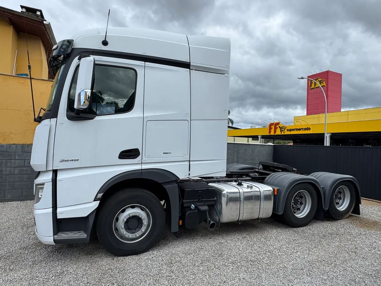 M. BENZ ACTROS 2548 6x2 2021 TOP !! - Foto 2