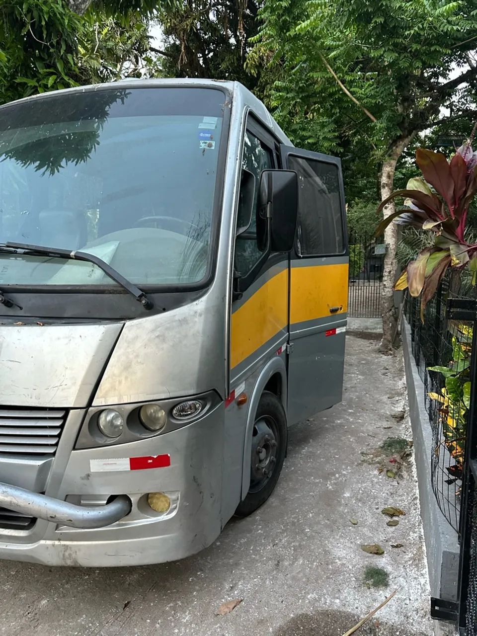 VENDO MICROÔNIBUS TODO REVISADO! - Foto 2