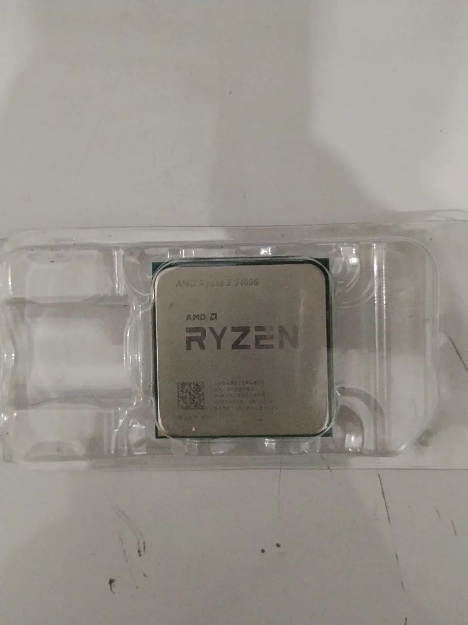 AMD Ryzen 5 3400G, processador usado, perfeito funcionamento.