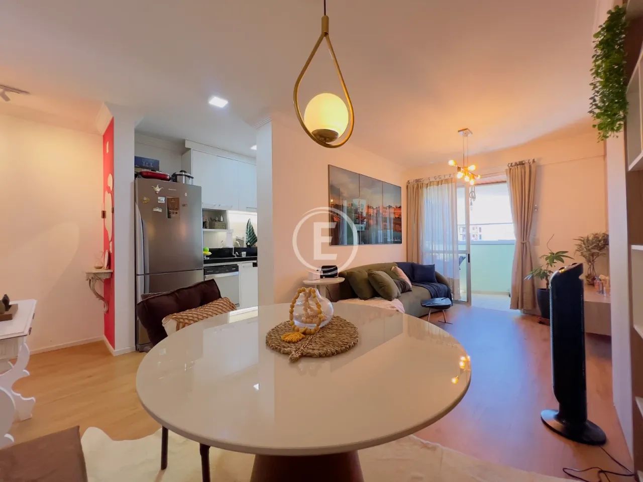 Apartamento 2 Quartos com 1 Suíte - Coloninha - Foto 2