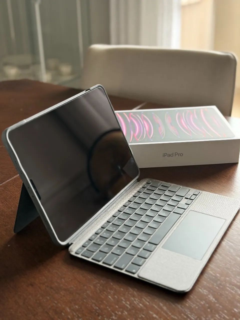 iPad Pro 11 M2 4ª geração 128GB + Teclado e Smart Folio + Caixa Original - Foto 3