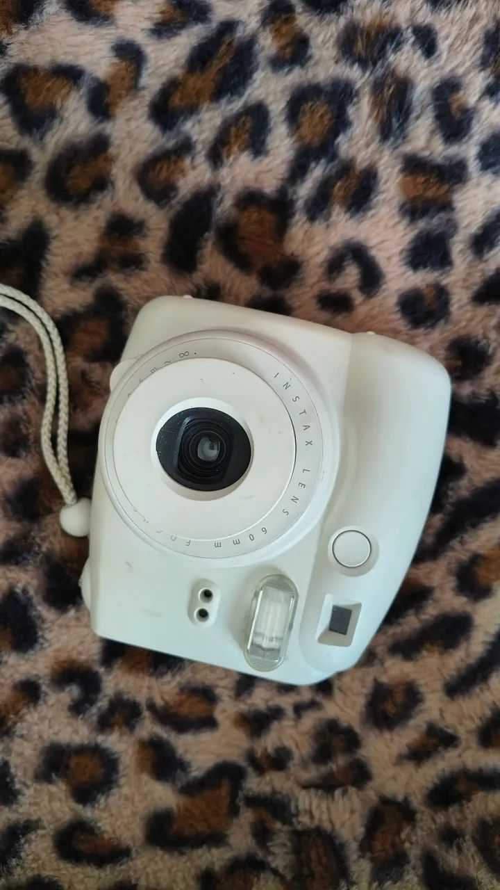 Câmera polaroide instax com defeito  - Foto 2