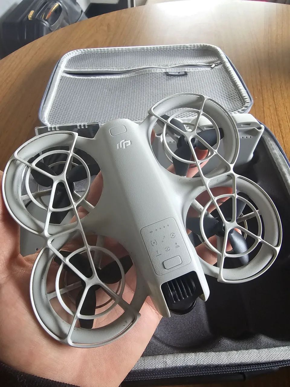 DJI Neo Fly More Combo + Case - Foto 2