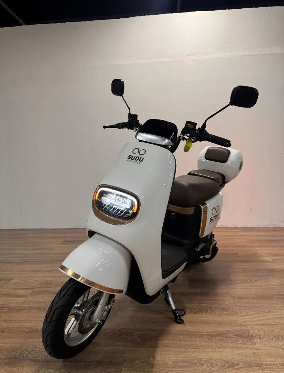 Scooter elétrica 