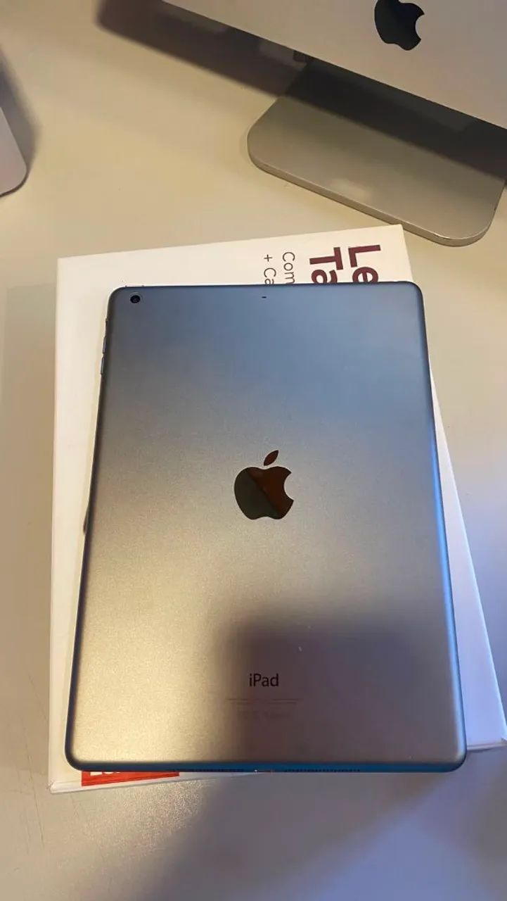 iPad Air 1 sem detalhes.