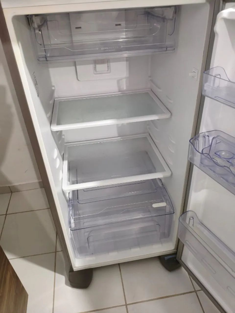 Geladeira Electrolux Inox - Foto 3