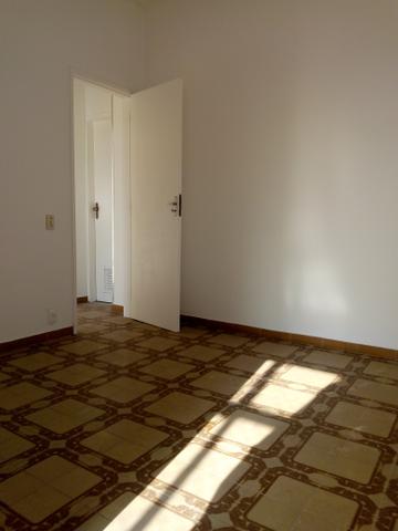 Apto amplo , 02 dorm e vaga, sem vista de comunidade , desocupado - Foto 12