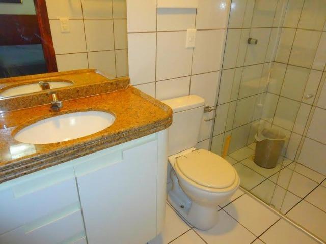 Casa plana em condomínio na Lagoa Redonda com 200m, 3 suítes e Piscina - Foto 8