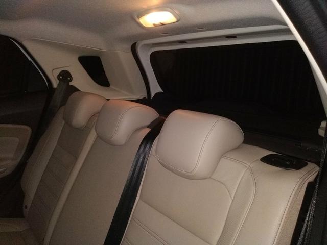 Vendo Ecosport 18/19 titanium 2.0, chave presencial, teto solar, c/estepe, top de tudo - Foto 4